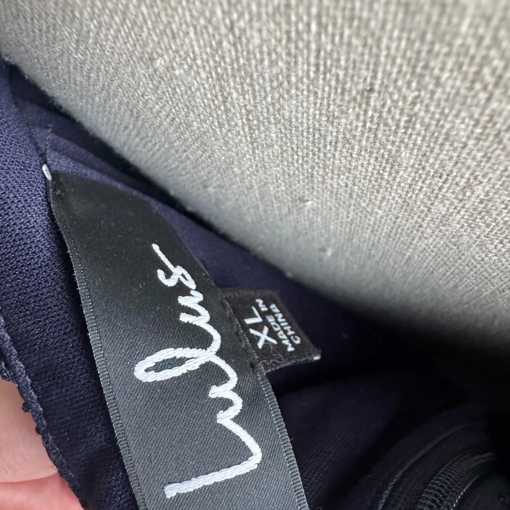 Like New Lulu’s Navy Lace Mini Dress - Picture 4 of 4